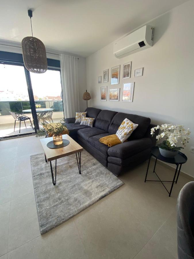 אוקרוג גורניי Apartment Agnes With 63 M2 Rooftop Terrace, Grill And Pool מראה חיצוני תמונה