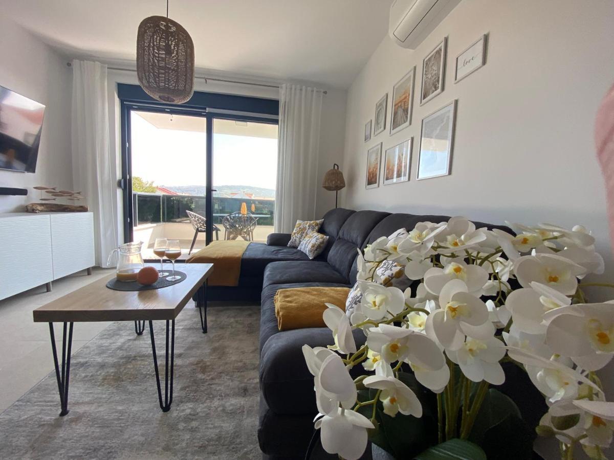 אוקרוג גורניי Apartment Agnes With 63 M2 Rooftop Terrace, Grill And Pool מראה חיצוני תמונה